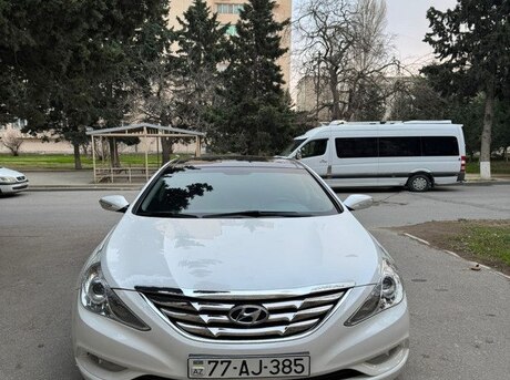 Hyundai Sonata 2010