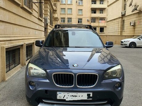 BMW X1 2011