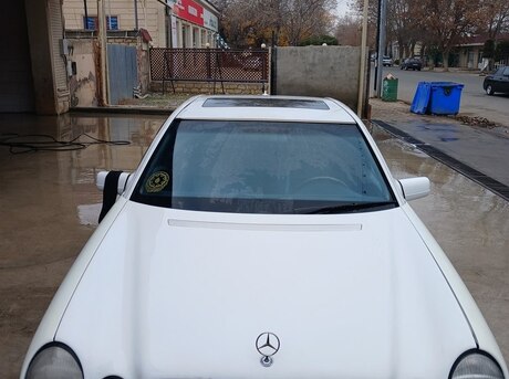 Mercedes E 240 1999