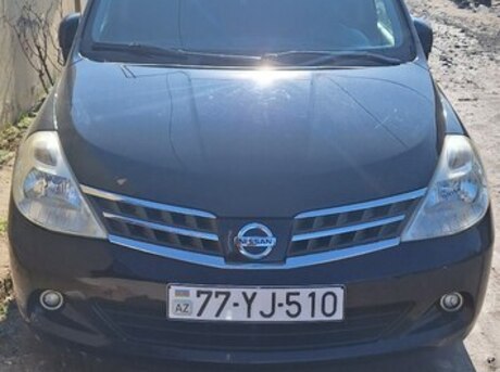 Nissan Tiida 2012