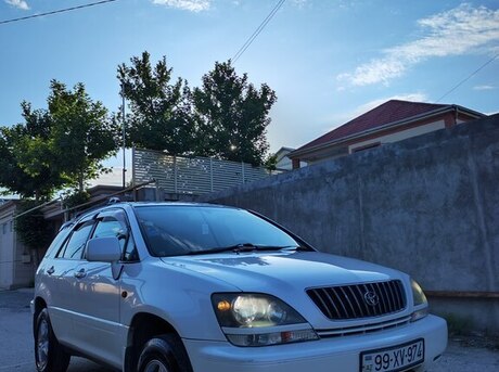 Toyota Harrier 2000