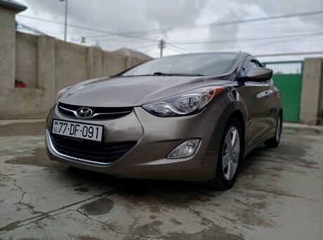Hyundai Elantra 2013