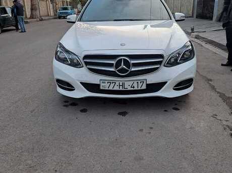 Mercedes E 250 4MATIC 2013