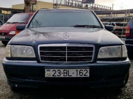 Mercedes C 230 1986