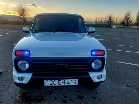 LADA (VAZ) Niva 2013