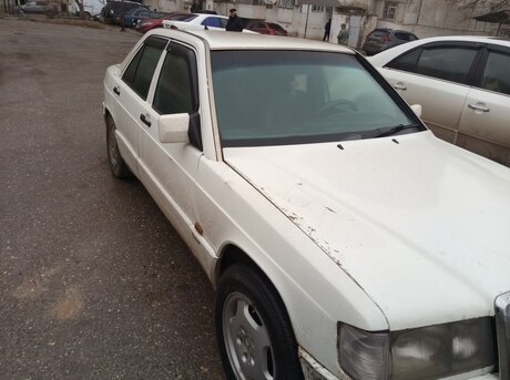 Mercedes 190 1990