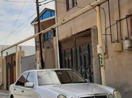 Mercedes E 220 d 1998
