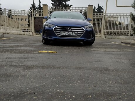 Hyundai Elantra 2016