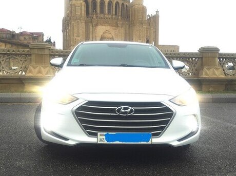 Hyundai Elantra 2018
