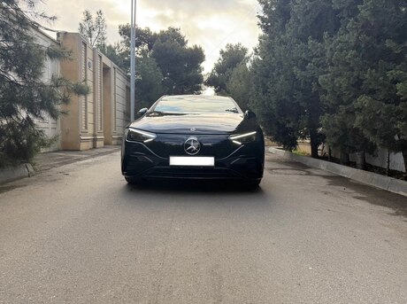 Mercedes EQE 350