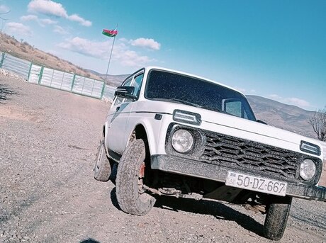 LADA (VAZ) Niva 1988