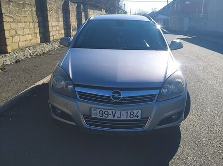 Opel Astra 2010