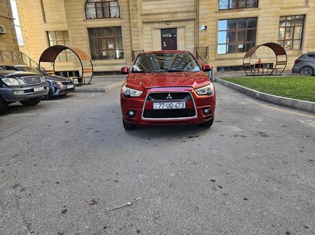 Mitsubishi Outlander Sport 2011