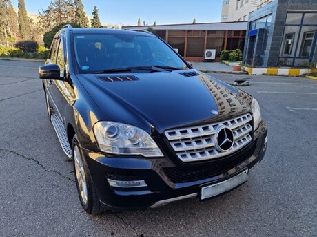 Mercedes ML 350 4MATIC 2011