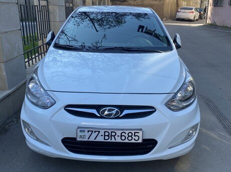 Hyundai Accent 2011