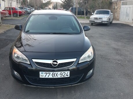 Opel Astra 2010