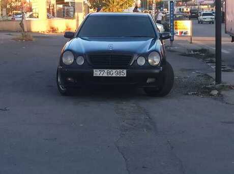 Mercedes E 220 d 2001