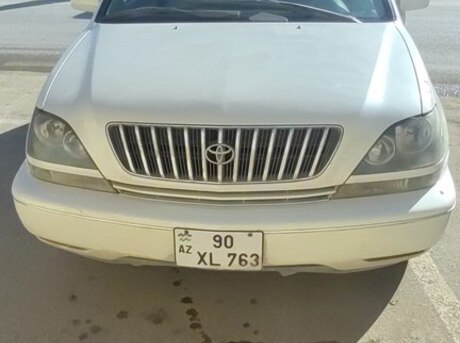 Toyota Harrier 2001