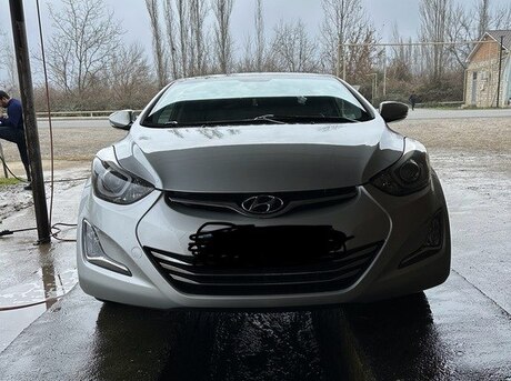 Hyundai Elantra 2015