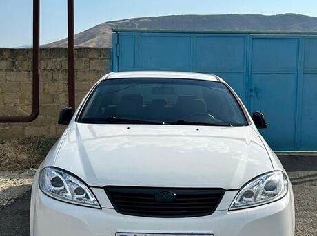 Daewoo Gentra 2014