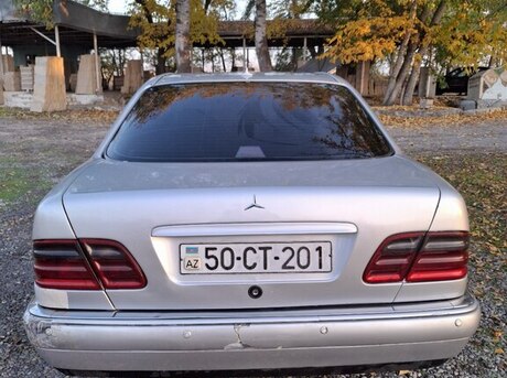 Mercedes E 300 d 1998