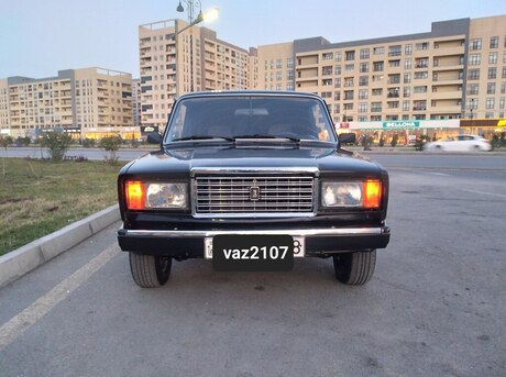 LADA (VAZ) 2107 2010