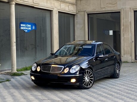 Mercedes E 240 2004
