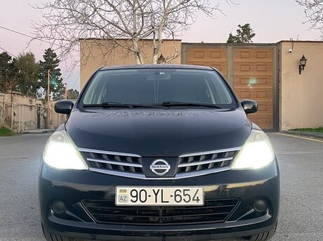 Nissan Tiida 2012