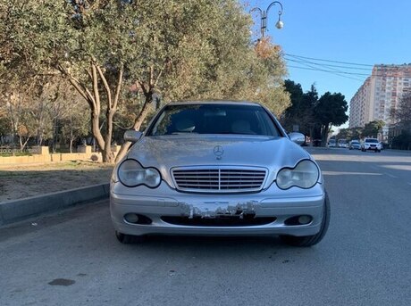 Mercedes C 180