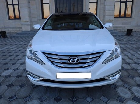 Hyundai Sonata 2010