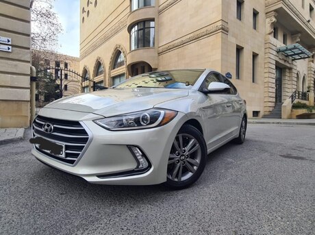Hyundai Elantra 2016