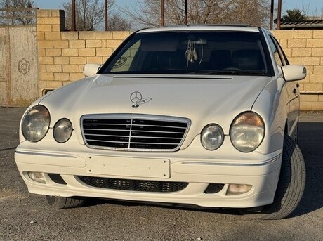 Mercedes E 220 2002