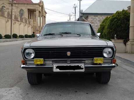 GAZ 24-10 1990