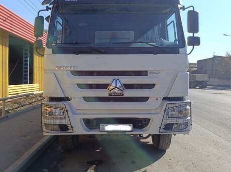 HOWO Sinotruk 2024