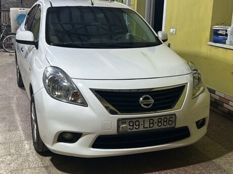 Nissan Sunny 2012