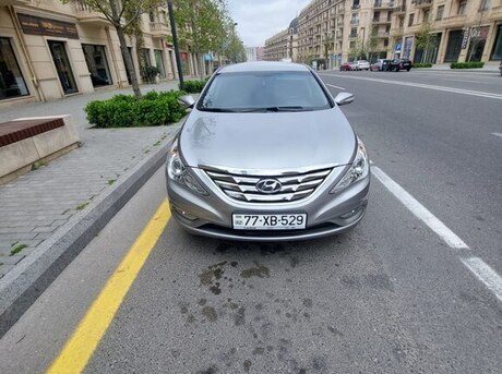 Hyundai Sonata 2010