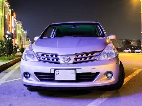 Nissan Tiida 2008
