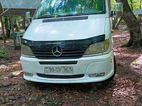 Mercedes  2002