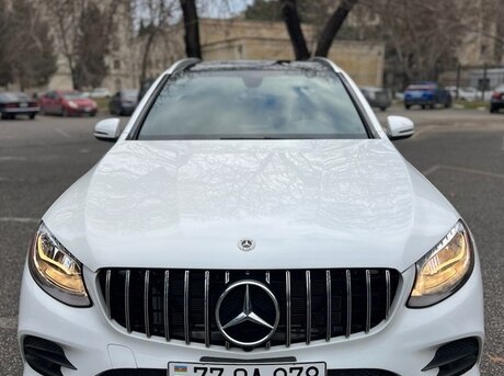 Mercedes GLC 300 e 4MATIC 2017