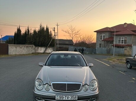 Mercedes E 260 2004