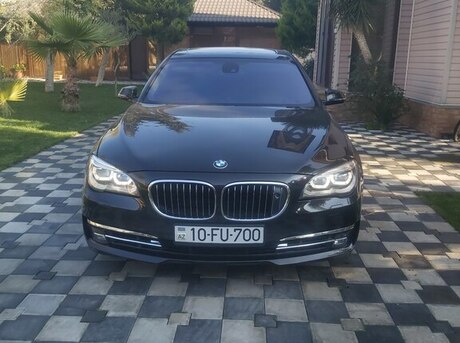 BMW 750 2009