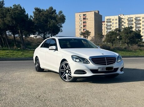 Mercedes E 220