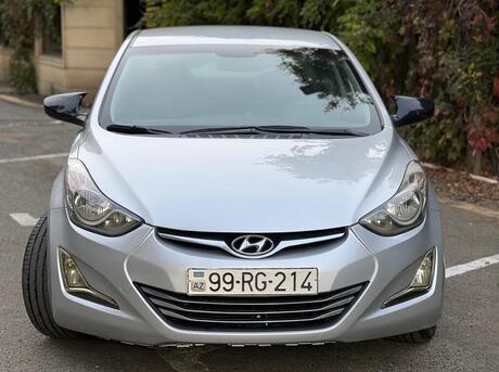 Hyundai Elantra 2011