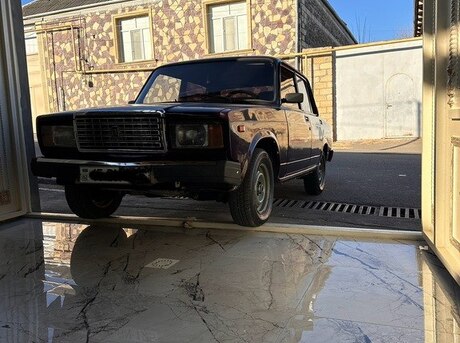 LADA (VAZ) 2107 2004