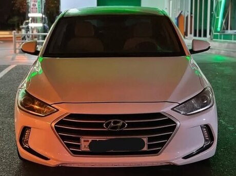 Hyundai Elantra 2018