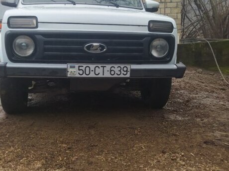 LADA (VAZ) Niva 2010
