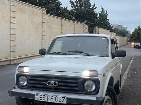 LADA (VAZ) Niva 2013