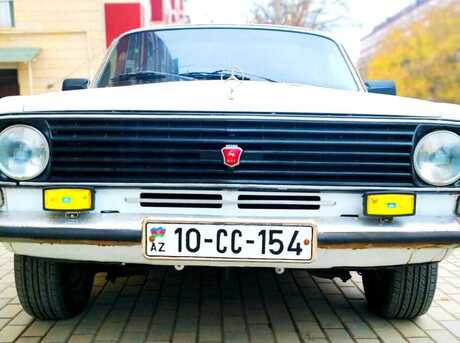 GAZ 24-10 1988