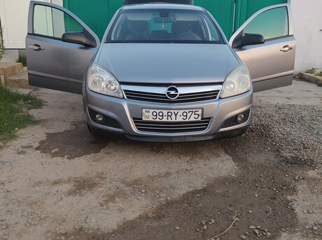 Opel Astra 2007