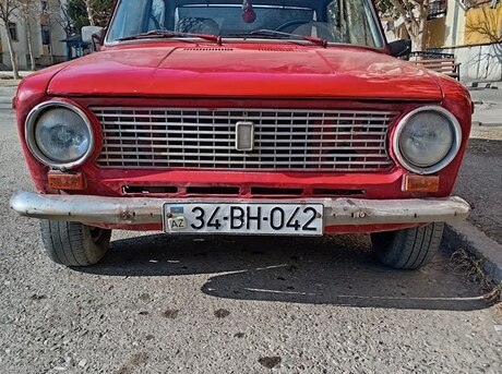 LADA (VAZ) 21011 1983